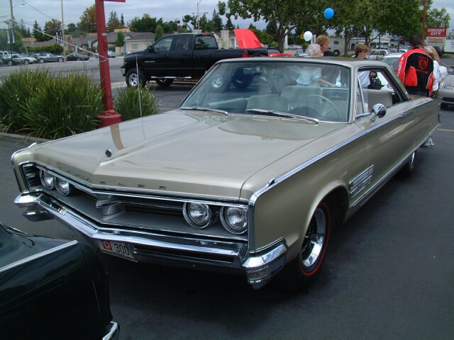 Chris s Dodge 016